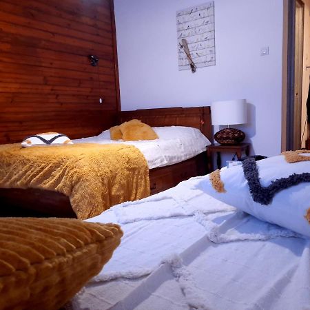 Cocooning In A Lovely Mountain Suite - One Azuga Kültér fotó