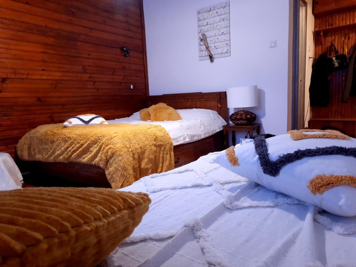 Cocooning In A Lovely Mountain Suite - One Azuga Kültér fotó
